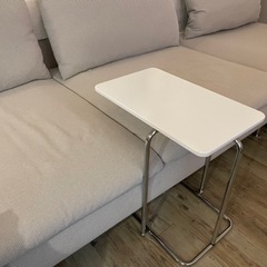 大人気　IKEA サイドテーブル　ソファーテーブル　パソコン