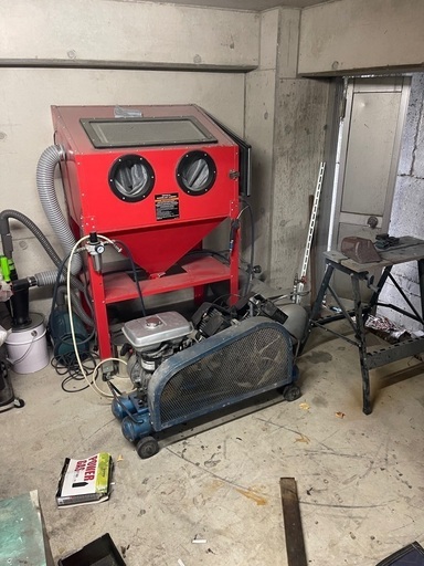 倉庫整理　マキタ　発電機