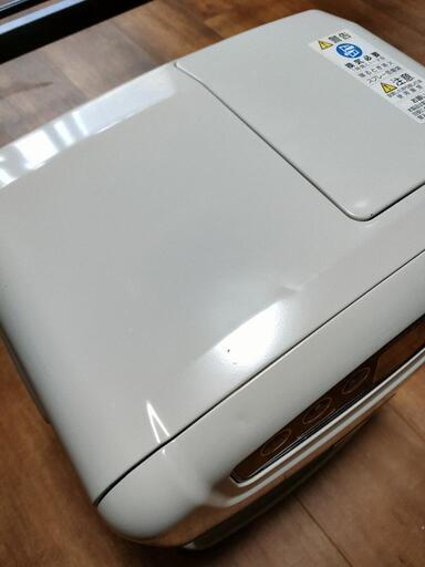 【新品】ダイニチ ブルーヒーター FWY-32R19(W) ウォームホワイト 新品☆ダイニチ ブルヒーター FWY-32R19 石油ファンヒーター