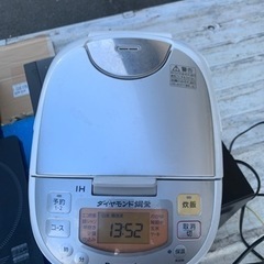 配送可能　パナソニック(Panasonic) IHジャー炊飯器 ...