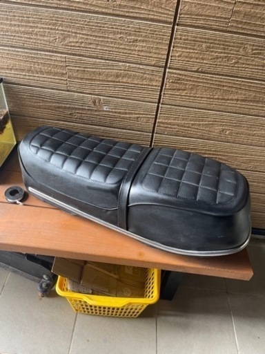 RD250 RD400 シート　角タンク用 RD250 RD400 シート 角タンク用 RD250 RD400純正シート