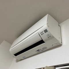霧ヶ峰のエアコン18畳用と6畳用両方取りに来ていただける