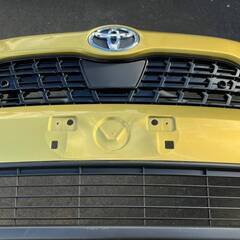 トヨタ ヤリスクロス／フロントバンパー(52119-5C934)／ブラスゴールドメタリック(5C2)／5BA-MXPB15 令和4年式