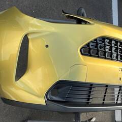 トヨタ ヤリスクロス／フロントバンパー(52119-5C934)／ブラスゴールドメタリック(5C2)／5BA-MXPB15 令和4年式