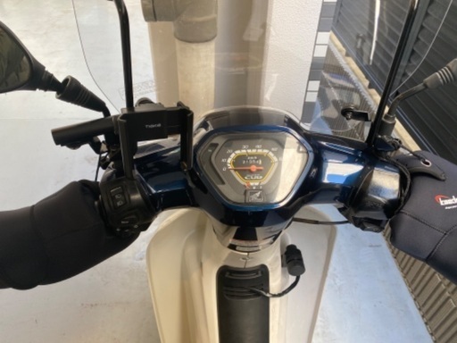 【原付】即乗れます！スーパーカブ50 AA04　風防 スマホホルダー USB充電器 リアボックス ヘルメット付 原付】即乗れます！スーパーカブ50 AA04 風防 スマホホルダー USB充電