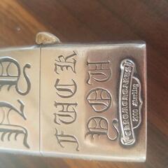 クロムハーツジッポライターと男性用のブランドオマケつきです クロムハーツジッポライターと男性用のブランドオマケつきです