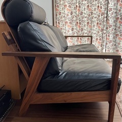 革のBLACKソファ