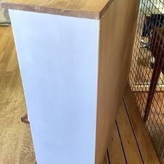 リサイクルショップスターズ城西店】ホワイトデザイン 収納BOOK ラック