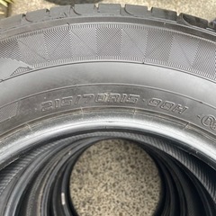 ?他媒体で取引決定?215/70R15 98H 8.5-9分山 DUNLOP 2019