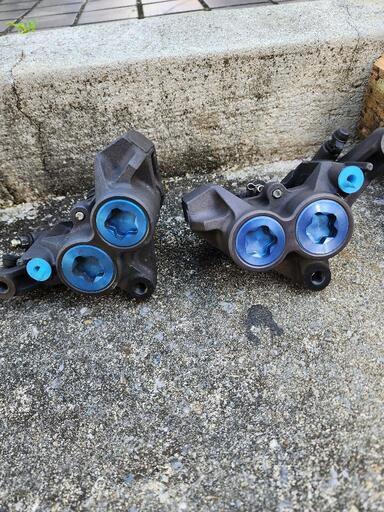 XJR1300 純正キャリパースミトモMOS フロント