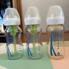 dr.brown's ガラス哺乳瓶2つ　プラスチック哺乳瓶