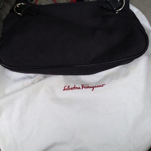 ハンドバッグ Salvatoreferragamo