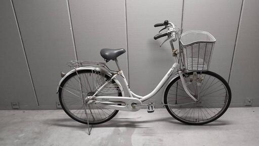 【譲渡終了】ブリヂストン 自転車 26インチ 白色 前かご付