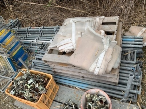 足場・枠足場・カチコミ・一足足場・足場資材