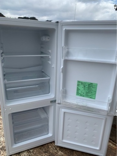 ５km以内配送無料　保証付き　2019年式　HerbRelax YRZC12G1 ヤマダ電機オリジナル 冷蔵庫 HerbRelax 117リットル ホワイト （