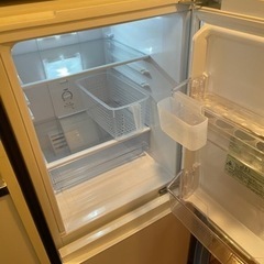 【お引取先決定】冷蔵庫　一人暮らしサイズ