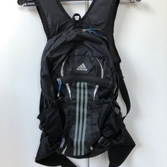 adidas リュックサック　中古