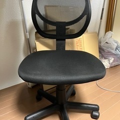 椅子　メッシュ　黒