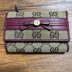 GUCCI キーケース　ミニ財布にも！