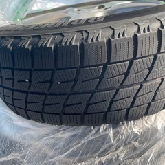 スタッドレスタイヤ 195/65r15 5穴 pcd114.3 4本