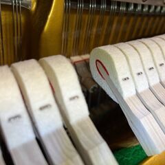 ヤマハ U1H（1974年製）