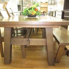 R336 ユートップ 天然木 ダイニング4点セット、幅165cm 美品 R336 ユートップ 天然木 ダイニング4点セット、幅165cm 美品