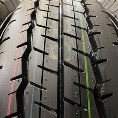 新車外し 2022年製 DUNLOP SP175N 195/80R15 107/105N LT 15インチ 夏タイヤ 4本 キャラバン ハイエース等　(JR390)クレジットカード QRコード決済可能