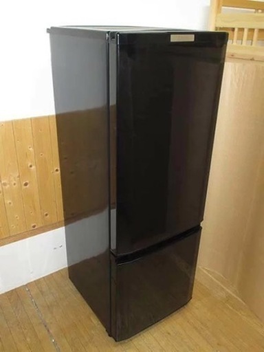 【引取先決まりました】MITSUBISHI 三菱冷蔵庫　１４６L 右開き　ブラック