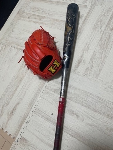 グローブとバットとバットケースの3点セット 【公式通販】