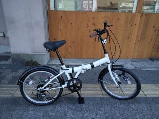 20吋 折り畳み自転車 外装6段/ホワイトxブラック