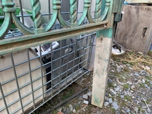 門扉　解体取り外し品　アルミ鋳造製 門扉 解体取り外し品 アルミ鋳造製