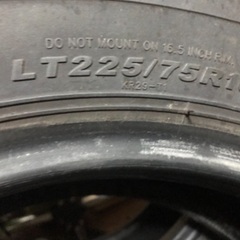 ジムニー　225/75r16