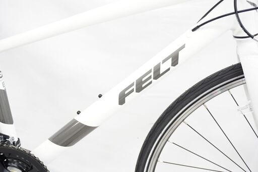 FELT 「フェルト」 Verza Speed 50 2022年モデル クロスバイク 