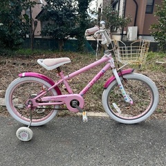 補助輪あり ピンク自転車