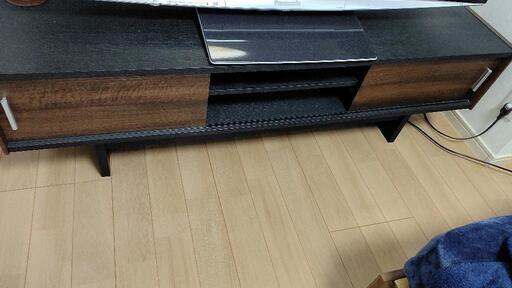 テレビ 50インチプラズマとテレビ台 50V型デジタルハイビジョン