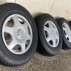 【20年製バリ山】BS製145/80R12 貨物用スタッドレス　...