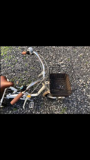 シニア向け　三輪車　高齢者　自転車