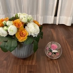 【商談中】花瓶（IKEA）、造花、プリザーブドフラワー　３点セット
