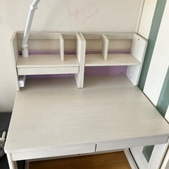 ニトリ女の子用学習机と学習椅子セット(搬送費別)
