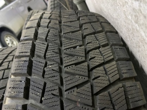 中古ブリヂストンスタッドレスタイヤ215/80R15 節約 