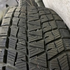 中古ブリヂストンスタッドレスタイヤ215/80R15