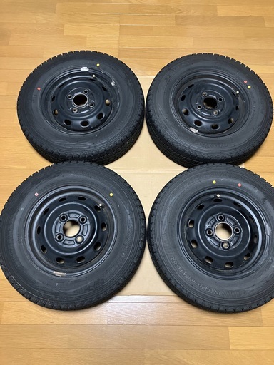 スバルサンバー　冬タイヤ 145/80R12 80/78N LT