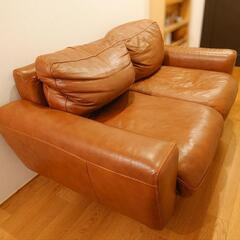 unico】MOLN 2人掛けレザーソファ