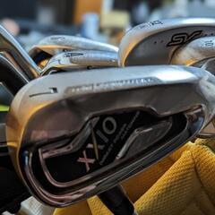 ゴルフクラブ、バッグ一式です。