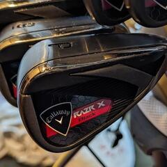 ゴルフクラブ、バッグ一式です。