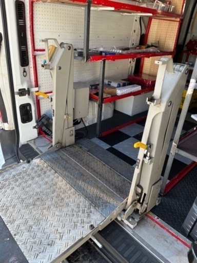 和光工業　リフト　車椅子　荷物　カーリフト