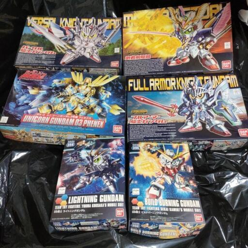 ガンダムプラモデル6体
