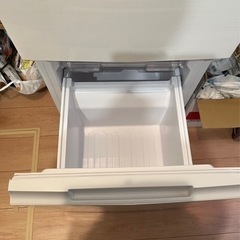 【値下げ美品】冷蔵庫　sharp 152L