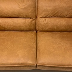 ソファ（クッション付き）【お話し中】