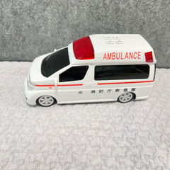 救急車 おもちゃ